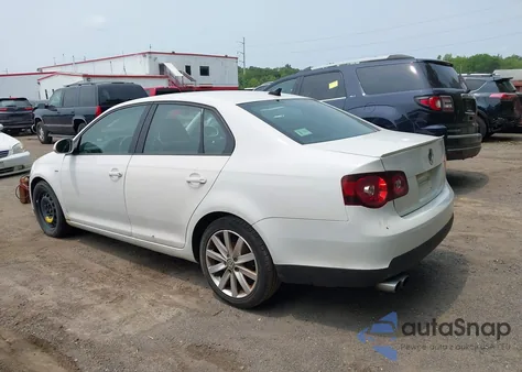 2010 Volkswagen Jetta Wolfsburg Edition из США, поврежденный, VIN 3VWRJ7AJ5AM015058